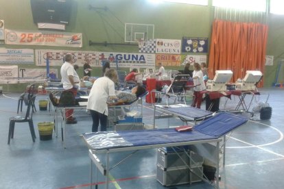 Las donaciones pueden hacerse en el pabellón municipal de deportes hasta las 21 h