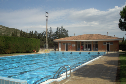 Imatge de la piscina municipal del Perelló.