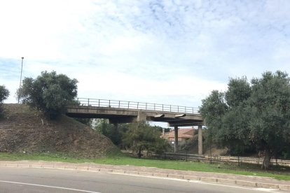 El pont que centralitza les queixes.