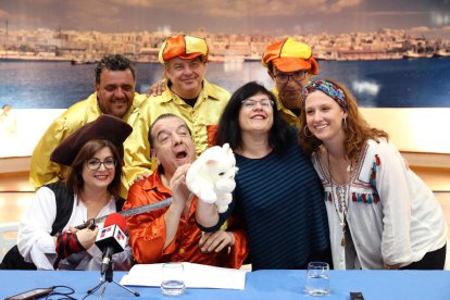 Un moment de la presentació de la jornada, on hi haurà un espectacle d'animació infantil a càrrec del grup 'El Rovell d'Ou'.