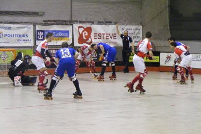 El Vendrell sorprèn a Vic (3-4)