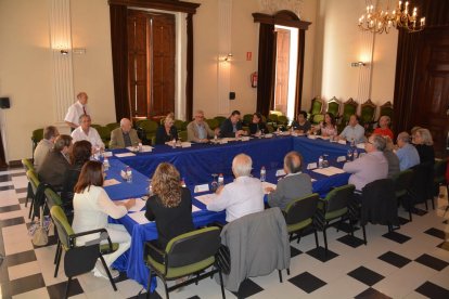 Imagen de la reunión del Senado en el Ayuntamiento de Tarragona.