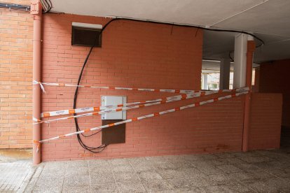 La instalación provisional posteriormente reparada por Endesa.