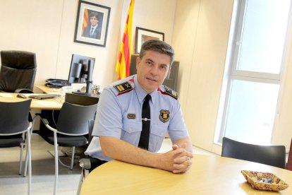 David Boneta al seu despatx de la comissaria de Mossos d'Esquadra.