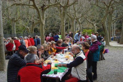 La jornada cerró con una comida de hermandad.