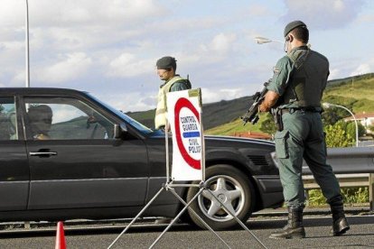 Imagen de archivo de un control de la Guardia Civil.