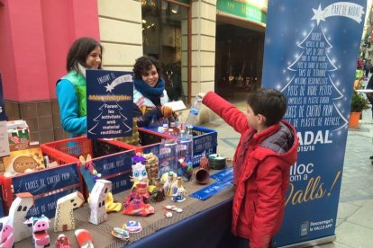 Uno de los puntos de recogida de materiales reciclables para las actividades del Parc.