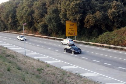 L'accident mortal va tenir lloc en aquest tram de la C-65 al seu pas pel terme municipal de Fornells de la Selva.