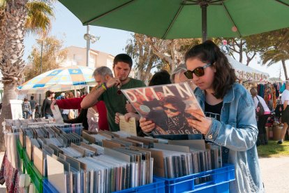 Una parada de discos en el festival.