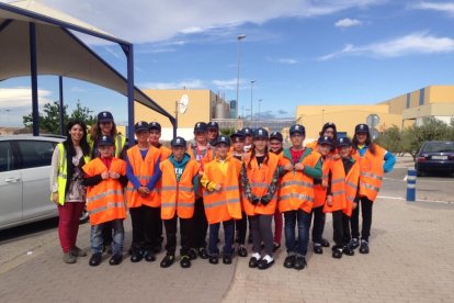 Escolars que van visitar la planta d'SCA Valls l'any passat com a part del projecte APQUA.