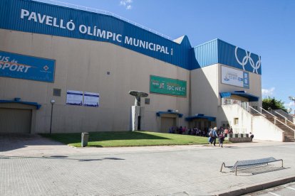 Façana exterior del Pavelló Olímpic Municipal.