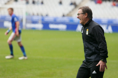 Anquela, entrenador del Oviedo.