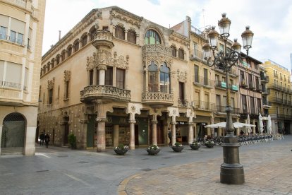 El edificio, que es obra de Domènech i Montaner, recibió entre en junio y en julio cerca de 550 visitas.