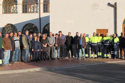 Fotografía de grupo de los contratados.