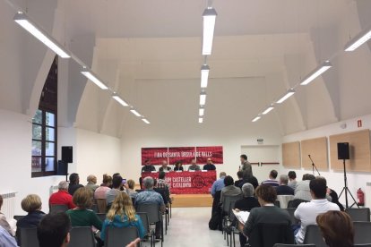 L'alcalde de Valls, Albert Batet, inaugura el 6è Simposi Casteller.