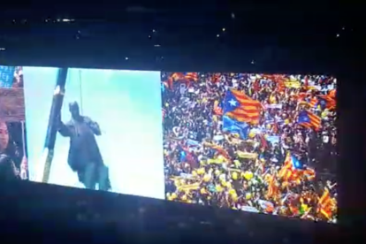 Moment en què apareix la manifestació catalana