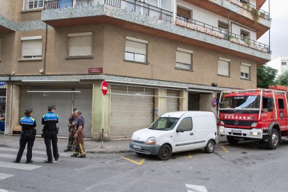 Els bombers ha extingit el foc en poc menys de mitja hora.