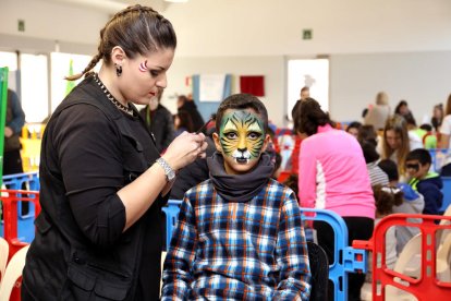 Una de les atraccions més sol·licitades va ser el maquillatge, que anava a càrrec de professionals que van aconseguir cares tan espectaculars com aquesta.