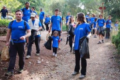 Los voluntarios recogieron los residuos