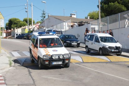 Imatge d'un vehicle de protecció civil a Calafell.