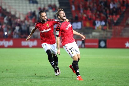 Muñiz, celebrant el gol.