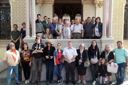 Foto de grup dels premiats junt a l'alcalde de l'Arboç,