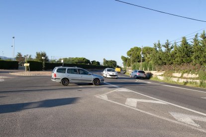 Unos 8.000 coches circulan a diario por esta vía.