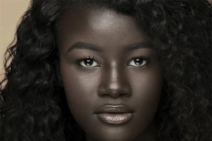 Khoudia Diop asegura que de pequeña «se reían de mí por mi color de piel».