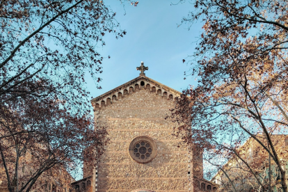 Fachada del oratorio Sant Joan de Gràcia.