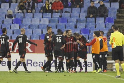 Els reusencs, celebrant un gol.