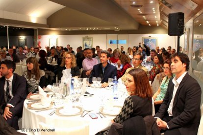 El acto reunió a un total de 115 personas entre alcaldes, concejales y empresarios de la comarca.