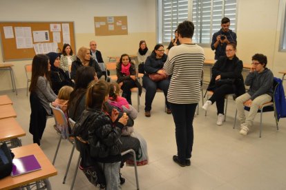 El Projecte Rossinyol facilita la integració social a l'Institut Collblanc.