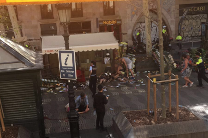 El accidente ha tenido lugar en el inicio de las Ramblas.