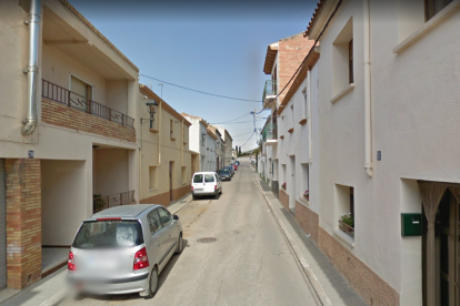 Los hechos han tenido lugar en la calle Sant Miquel del municipio en torno a las 14 horas.