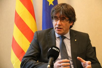 Imatge de Carles Puigdemont la conversa amb l'ACN a Brussel·les.