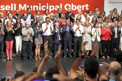 Foto de família després del Consell Municipal Obert del PSC.