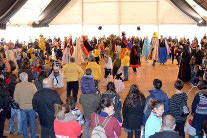 La trobada amb els petits del municipi s'ha fet a l'envelat.