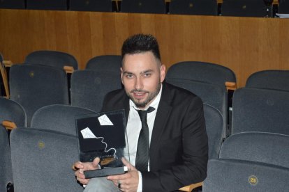 Marcelo García, después de ganar el premio 'Vuela la Cometa'.