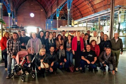 Fotografia de família de la trobada d'Instagramers al Mercat d'aquest divendres.