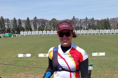 Èlia Canales, representando del club de Tiro con Arco Constantí.