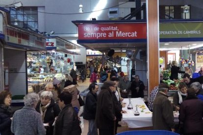 Imatge d'arxiu d'una edició passada de Dijous Gras al Mercat Central.