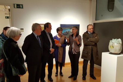 Un moment de la inauguració de la mostra.