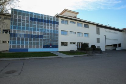 Fachada del Instituto Villablanca, en una imagen de archivo.