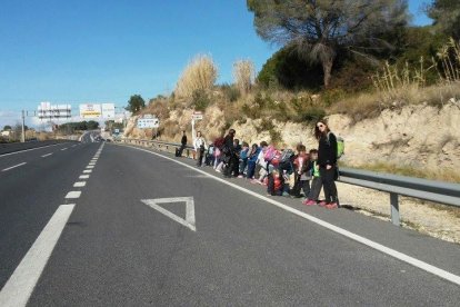 Los vecinos de Sant Ramon y Sant Salvador reivindican una marquesina desde hace años.