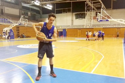 Gerard Estebanell, jugador infantil del CBT.