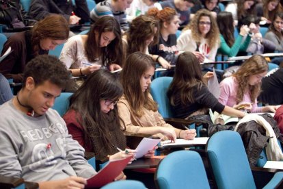 També s'ha inclòs una part de taller pràctic amb la premsa del dia.