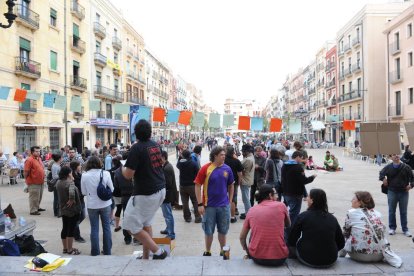 Imatge d'arxiu d'una concentració de la plataforma Democracia Real Ya a la plaça de la Font.