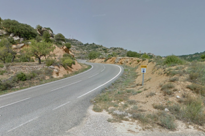 La carretera està tallada a l'alçada del quilòmetre 8.