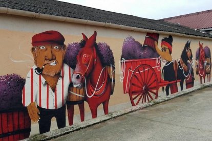 El mural ha sido pintado por la ilustradora de Falset Marina Capdevila.