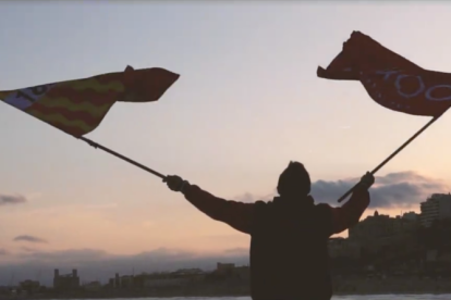 El vídeo pretén motivar als aficionats del Nàstic que aniràn al Nou Estadi a animar a l'equip grana.